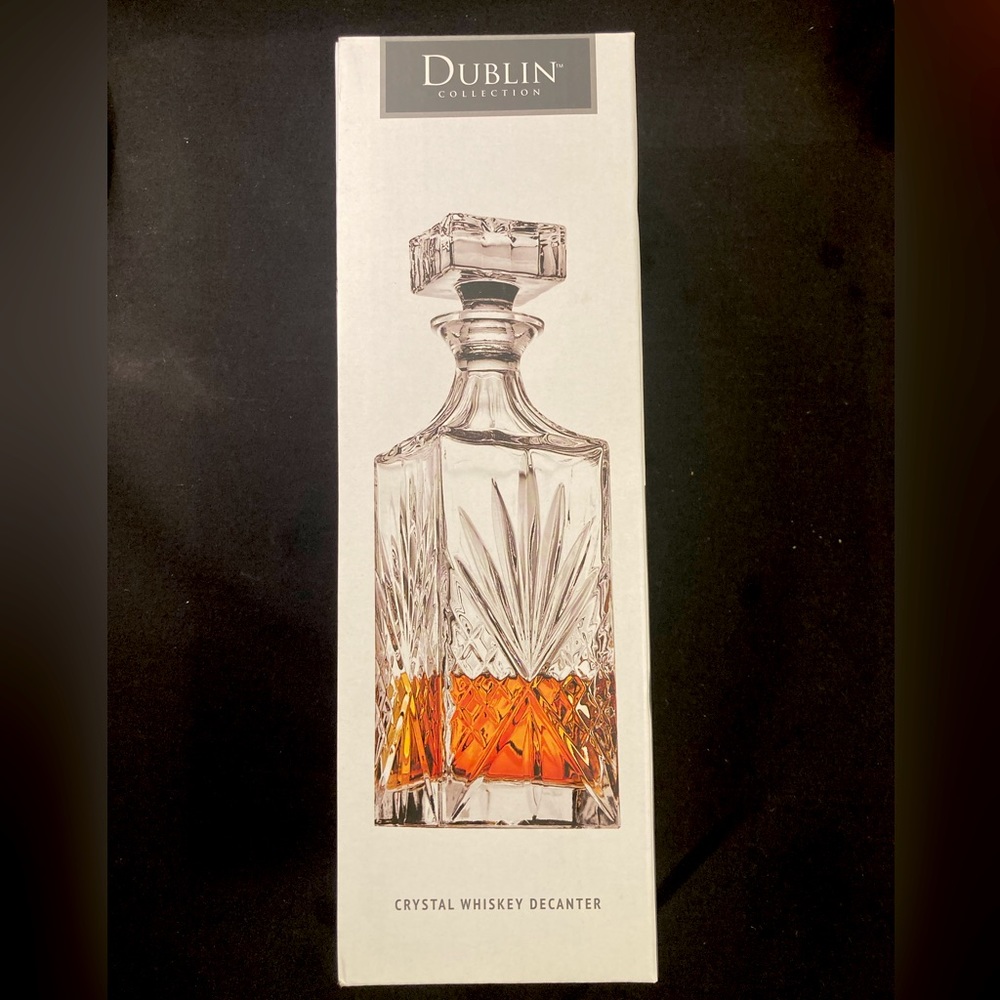 Shannon by Godinger Crystal Whiskey Decantur